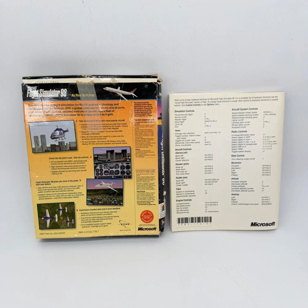 Microsoft Flight Simulator 98 PC Big Box Vintage Game Pilot's Handbook CD-ROM